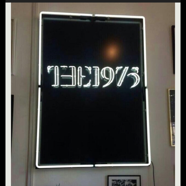 The 1975 Leuchtreklame