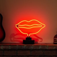 Red Lips Desktop Leuchtreklame
