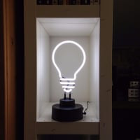 White Bulb Desktop Leuchtreklame